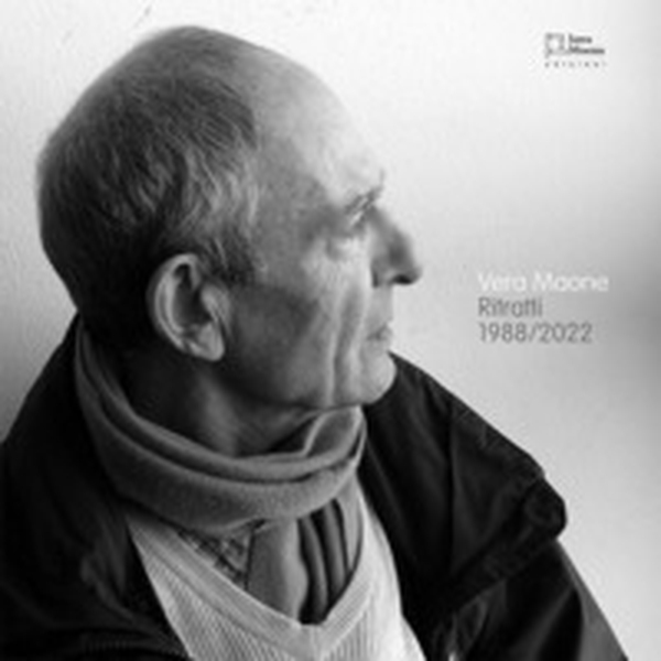 Ritratti. 1988-2022 - Librerie.coop Ritratti. 1988-2022 - Librerie.coop