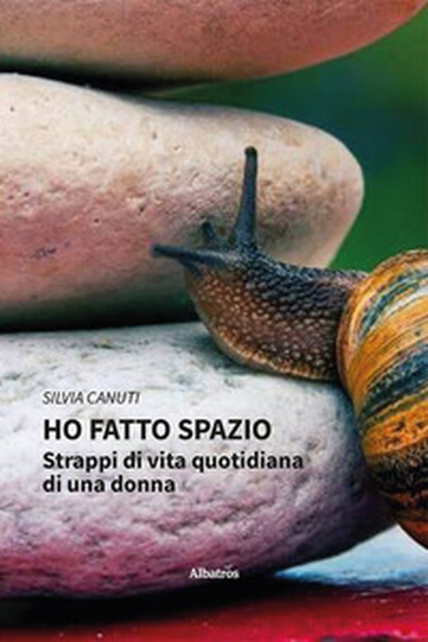 Ho fatto spazio. Strappi di vita quotidiana di una donna - Librerie.coop Ho fatto spazio. Strappi di vita quotidiana di una donna - Librerie.coop