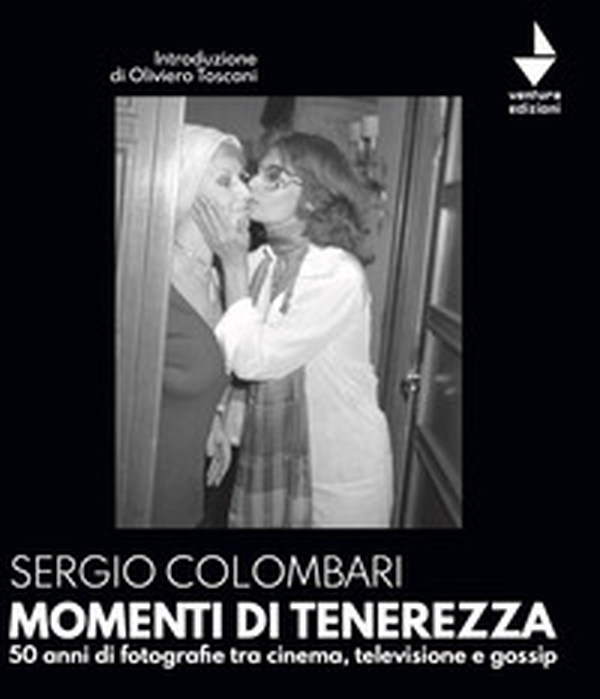 Momenti di tenerezza. 50 anni di fotografie tra cinema, televisione e gossip - Librerie.coop Momenti di tenerezza. 50 anni di fotografie tra cinema, televisione e gossip - Librerie.coop