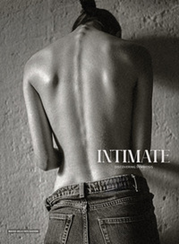 Intimate. Discovering symbiosis - Librerie.coop Intimate. Discovering symbiosis - Librerie.coop