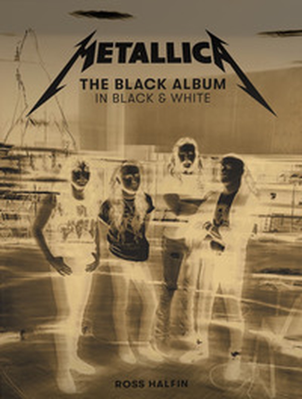Metallica: The black album in black and white - Librerie.coop Metallica: The black album in black and white - Librerie.coop